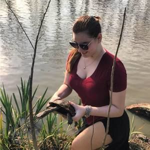 Meet your Posher, Camila